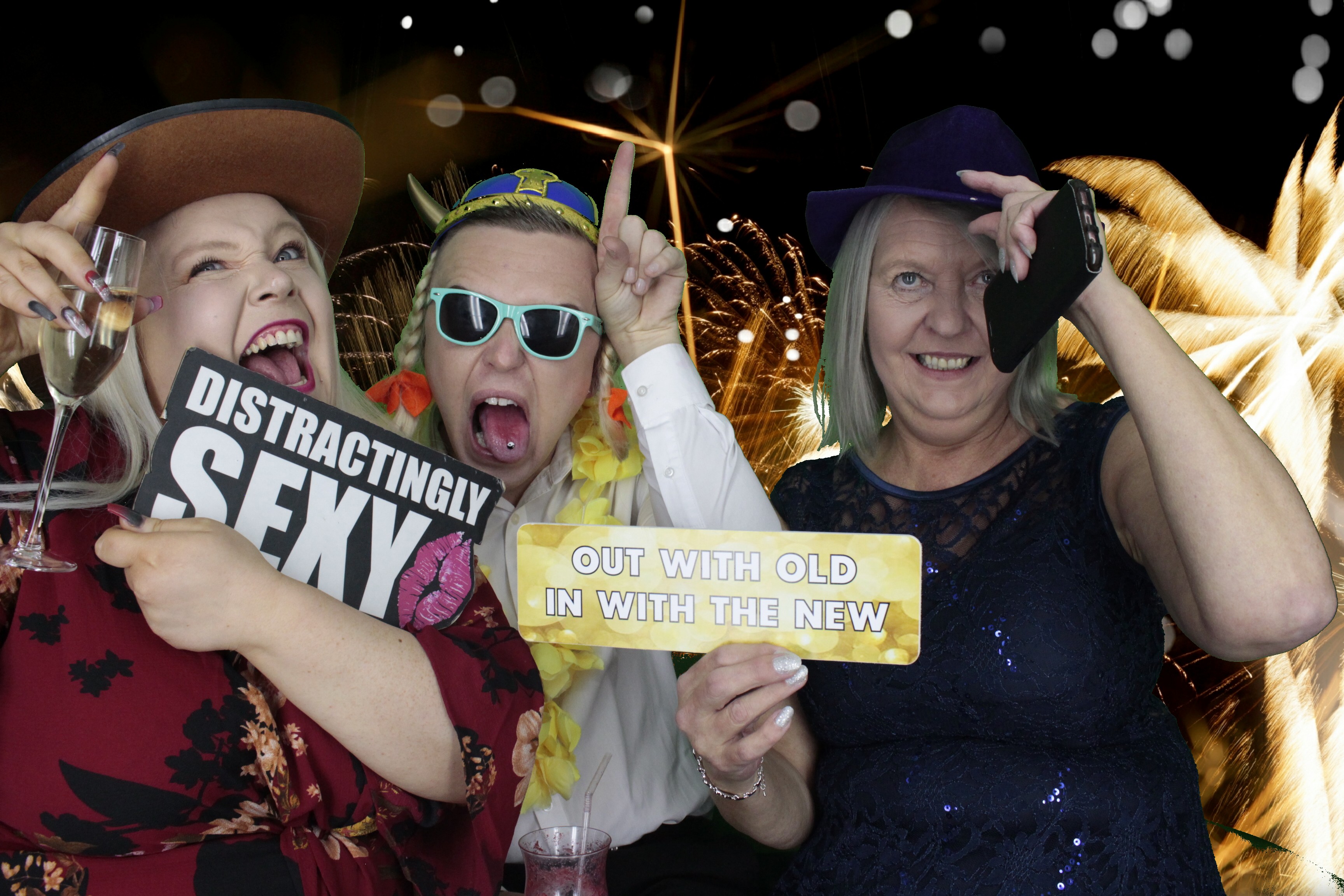 The Sussex Exchange New Years Eve | View more photos from the event at gallery.myphotoboothexperience.co.uk/u/MyPhotoBoothExperienceLtd/The-Sussex-Exchange-New-Years-Eve